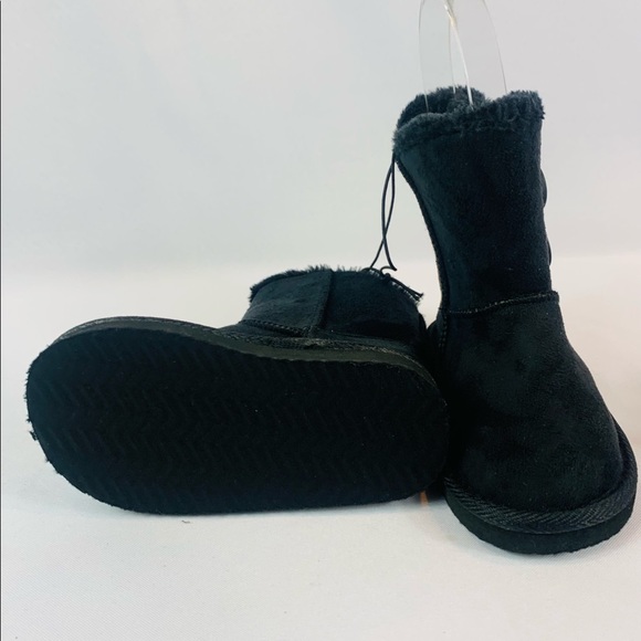 Brand New Girls Black Lined Boots With 2 Buttons - Picture 5 of 5